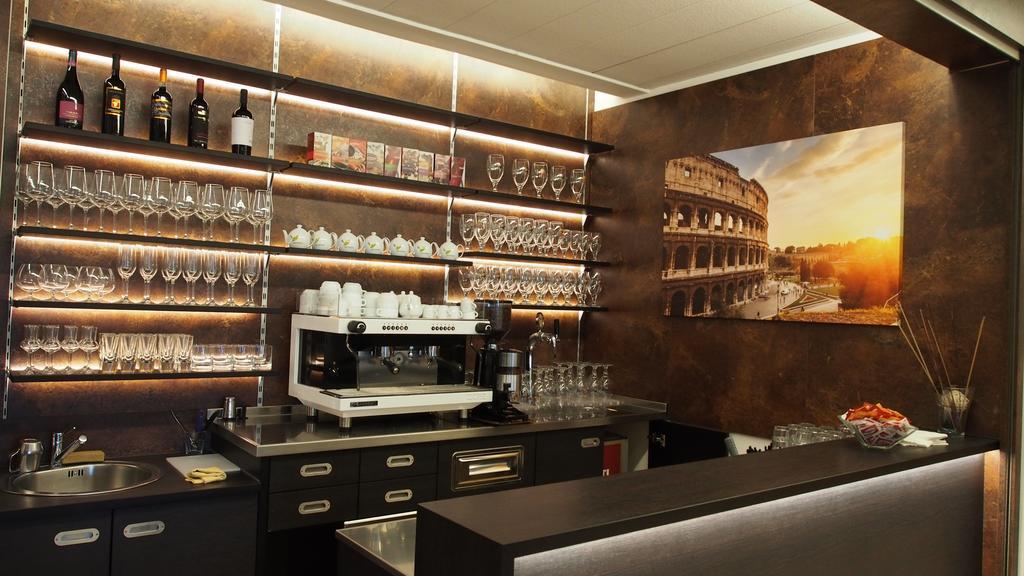 Kolping Hotel Casa Domitilla Rzym Zewnętrze zdjęcie