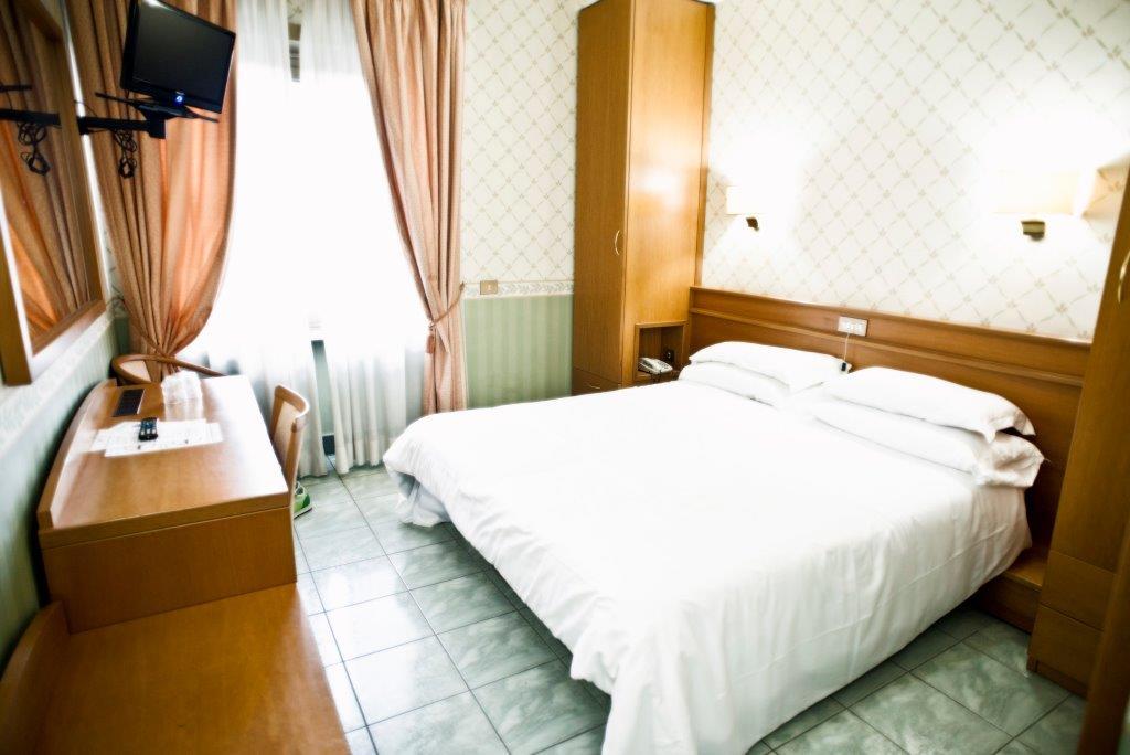 Kolping Hotel Casa Domitilla Rzym Zewnętrze zdjęcie