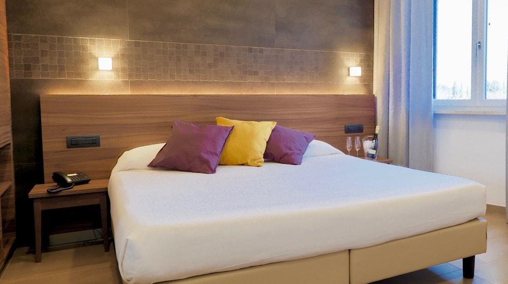 Kolping Hotel Casa Domitilla Rzym Zewnętrze zdjęcie