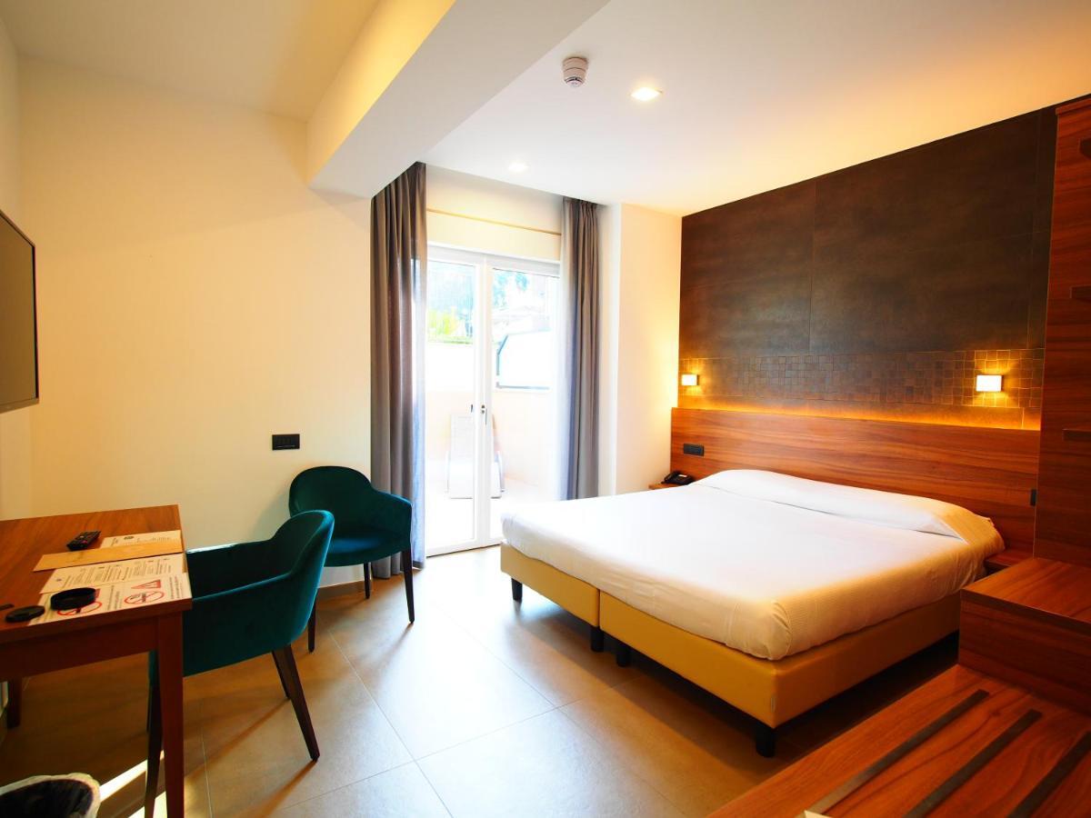 Kolping Hotel Casa Domitilla Rzym Zewnętrze zdjęcie